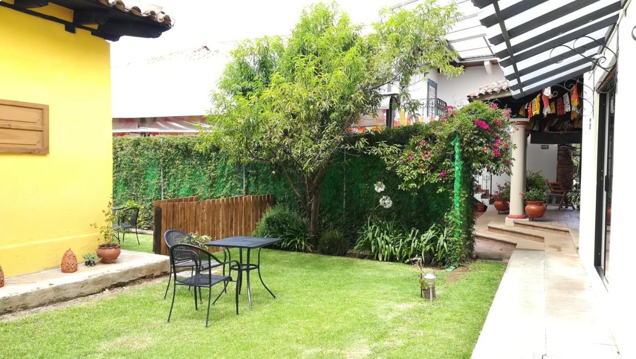 Hotel Ocho Barrios San Cristóbal de Las Casas Екстериор снимка