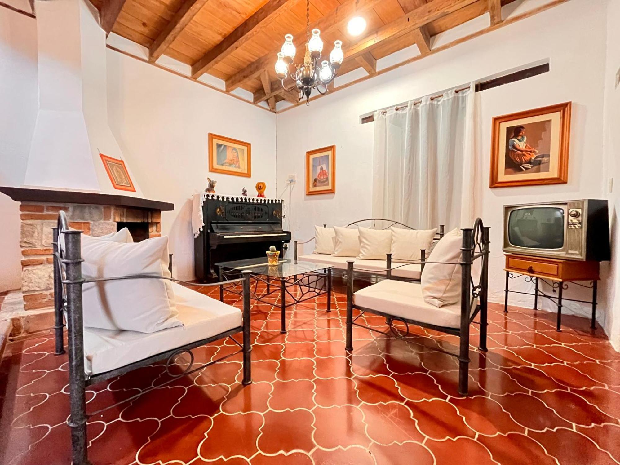 Hotel Ocho Barrios San Cristóbal de Las Casas Екстериор снимка