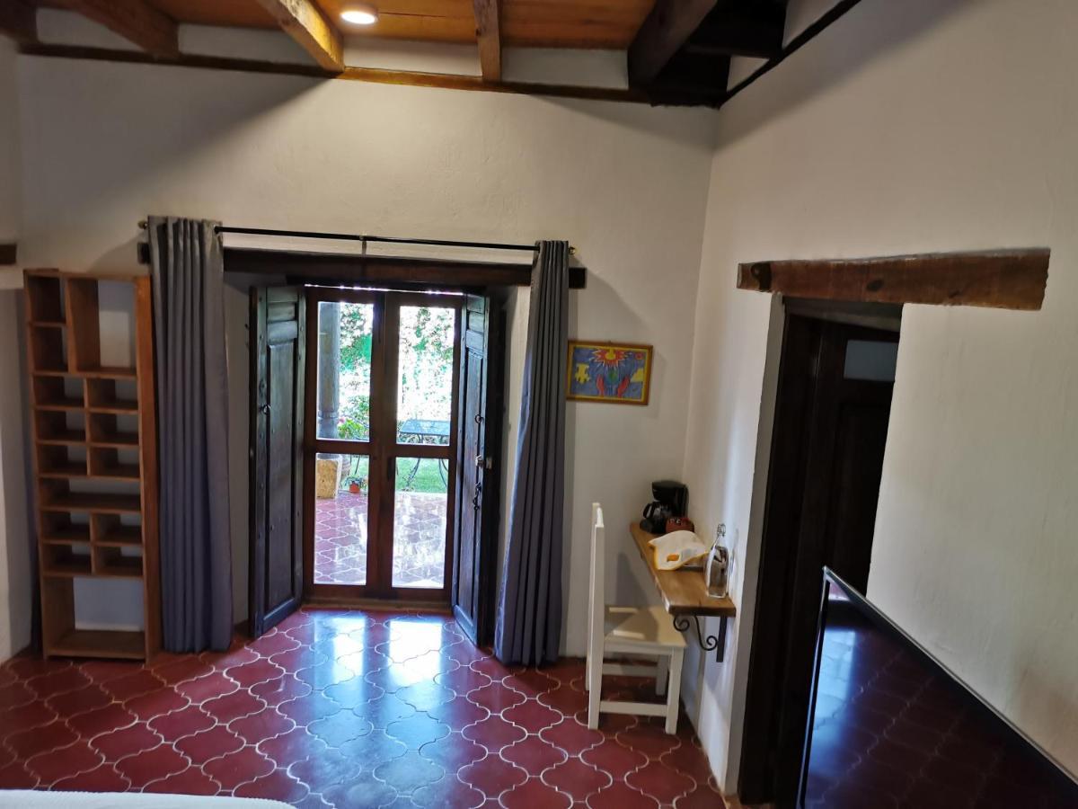 Hotel Ocho Barrios San Cristóbal de Las Casas Екстериор снимка